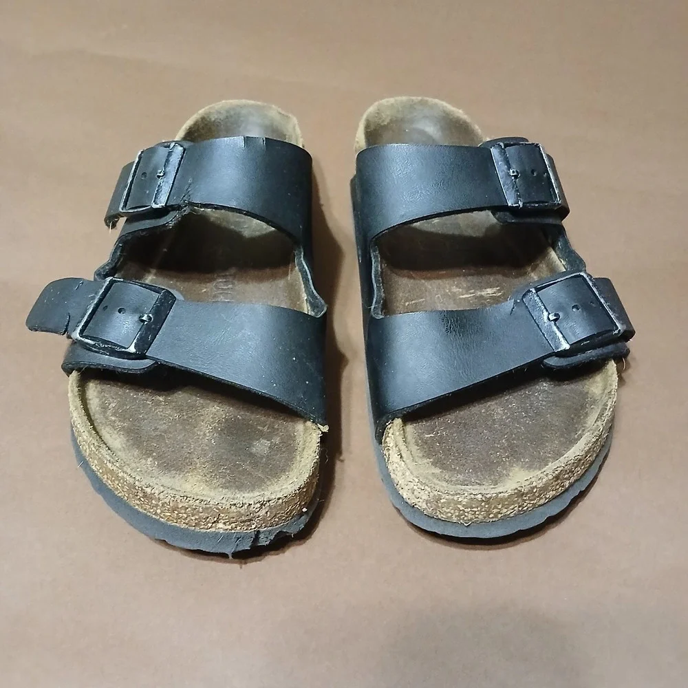Birkenstock signs wear